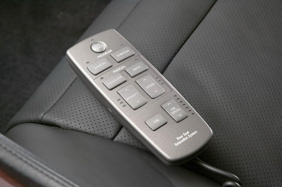  Lexus LS460 2006 года  (фото 192 из 200)